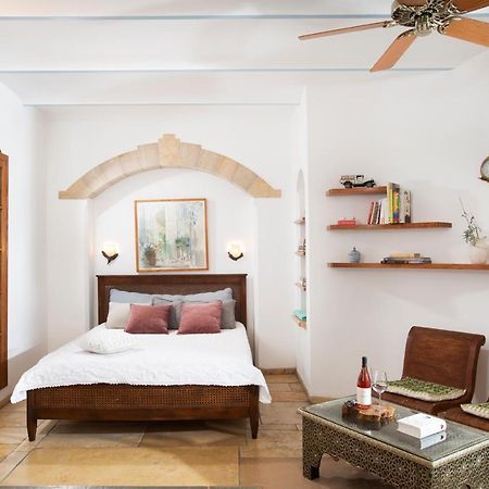 Above The Spring Bed & Breakfast Jerusalem Eksteriør bilde