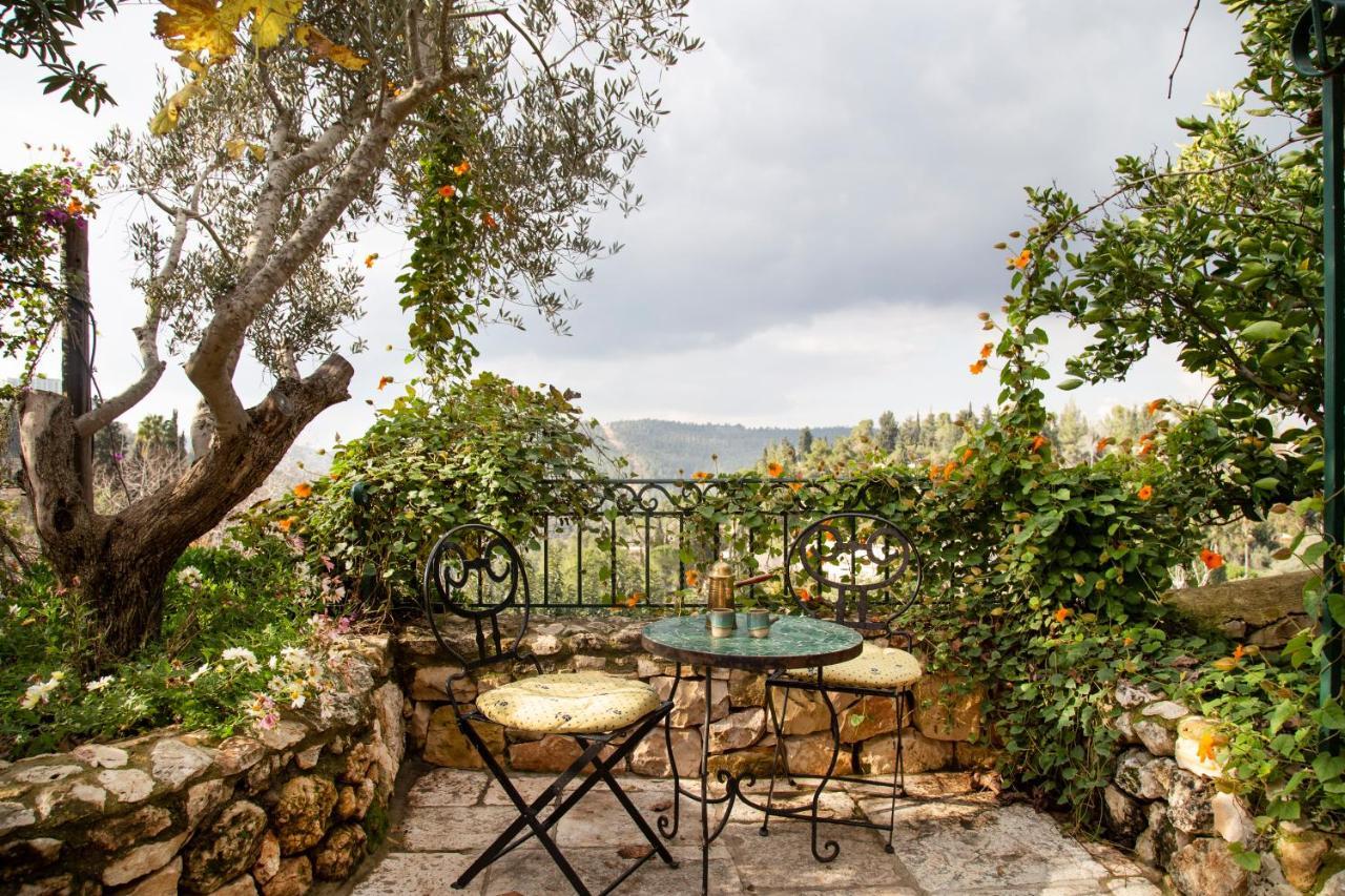 Above The Spring Bed & Breakfast Jerusalem Eksteriør bilde